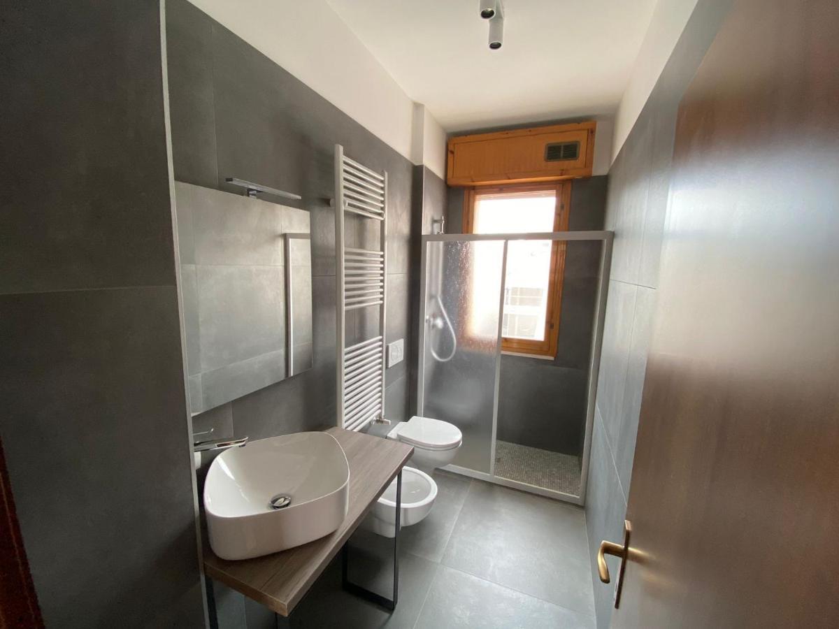 Appartamento Con Posto Auto Privato A Marina Centro Mare ريميني المظهر الخارجي الصورة
