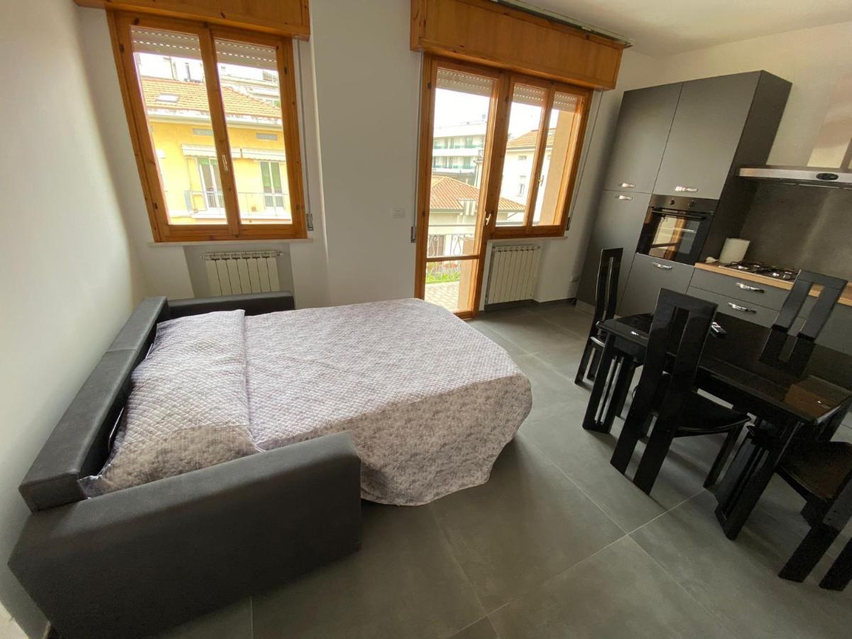 Appartamento Con Posto Auto Privato A Marina Centro Mare ريميني المظهر الخارجي الصورة